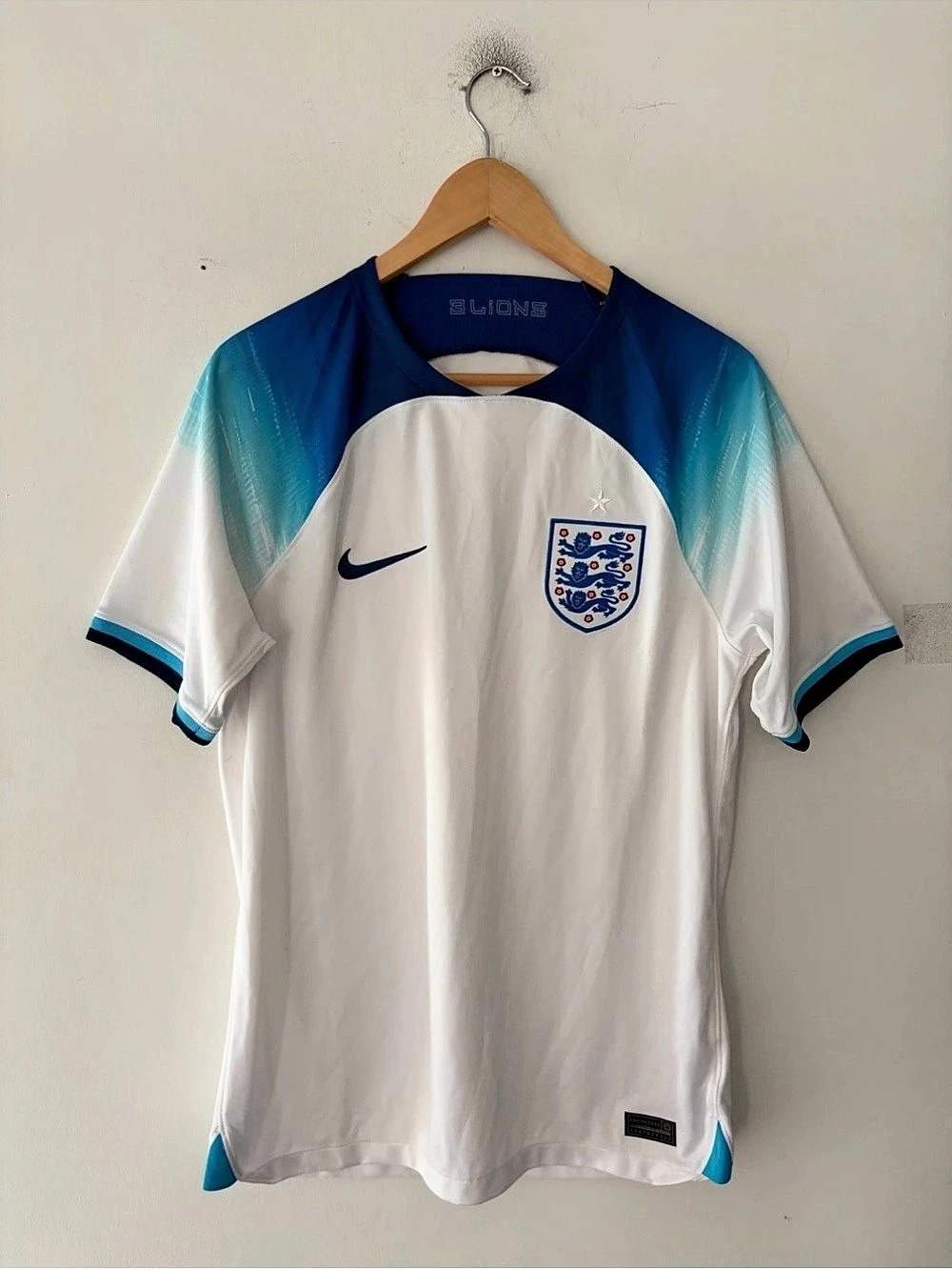 Nike England 2022 Home Stadium Jersey Men's White & Blue Size Medium